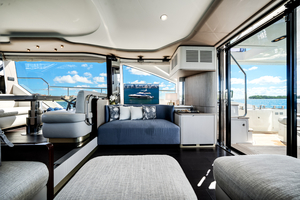 60FT (18.29M) AZIMUT