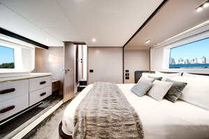 60FT (18.29M) AZIMUT