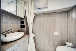 60FT (18.29M) AZIMUT