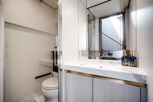 60FT (18.29M) AZIMUT