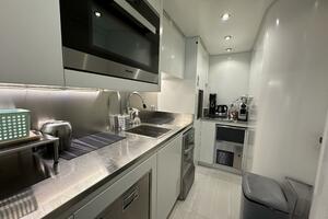 129FT (39.6M) EXTRA YACHTS