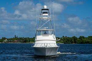 2006 Viking 52 Convertible thumbnail 36