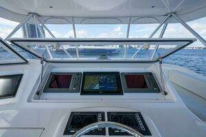2006 Viking 52 Convertible thumbnail 22