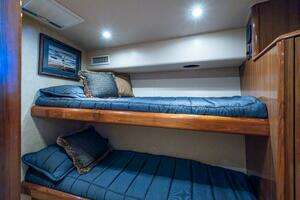 2006 Viking 52 Convertible thumbnail 16