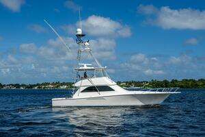 2006 Viking 52 Convertible thumbnail 1