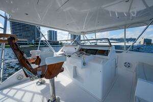2006 Viking 52 Convertible thumbnail 20