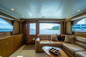 2006 Viking 52 Convertible thumbnail 5