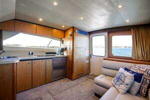 2007 Luhrs 36 Convertible thumbnail 10