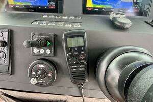 2018 Axopar 37 Sport Cabin R thumbnail 14