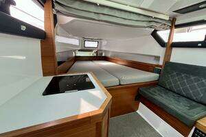 2018 Axopar 37 Sport Cabin R thumbnail 26