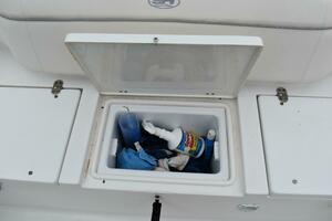 25ft Sea Hunt Yacht For Sale