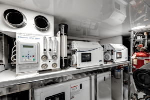 100FT (30.48M) OCEAN ALEXANDER