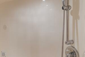 Dream Chaser 36ft Chris Craft Yacht For Sale