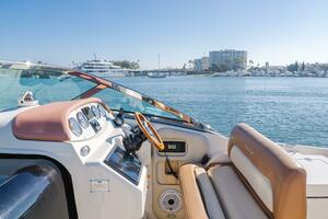 Dream Chaser 36ft Chris Craft Yacht For Sale