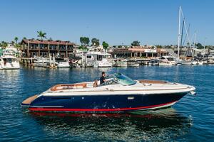 Dream Chaser 36ft Chris Craft Yacht For Sale