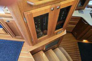 2017 Sabre 48 Flybridge thumbnail 48