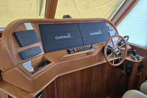 2017 Sabre 48 Flybridge thumbnail 37