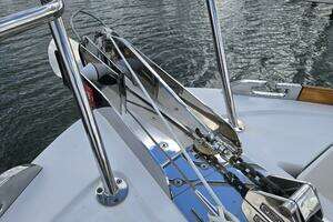 2017 Sabre 48 Flybridge thumbnail 12