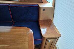 2017 Sabre 48 Flybridge thumbnail 29