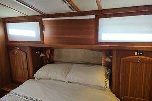 2017 Sabre 48 Flybridge thumbnail 61