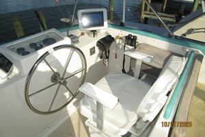 Altamira 38ft Marine Trader Yacht For Sale