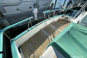 Altamira 38ft Marine Trader Yacht For Sale