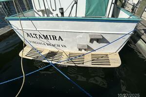 Altamira 38ft Marine Trader Yacht For Sale