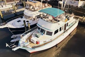 Altamira 38ft Marine Trader Yacht For Sale