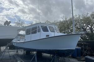 A Bug s Life 32ft Custom Yacht For Sale