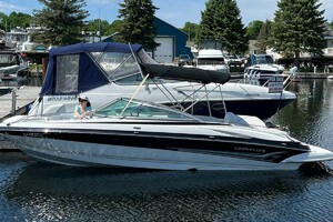 23ft Crownline Yacht For Sale