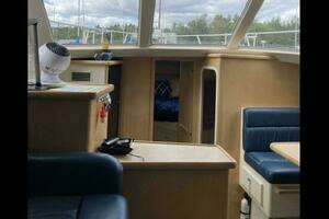 1998 Carver 355 Aft Cabin thumbnail 9