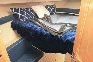 1998 Carver 355 Aft Cabin thumbnail 14