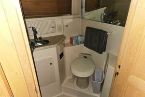1998 Carver 355 Aft Cabin thumbnail 13