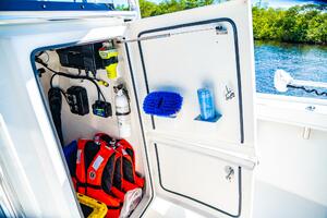 24ft Pair Customs Yacht For Sale