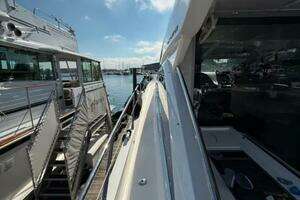 2017 Sunseeker 68 Predator thumbnail 17