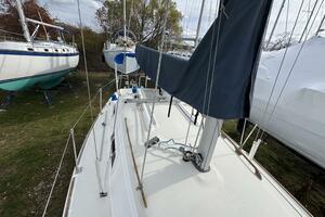 MI GOOD LUCK 27ft Pearson Yacht For Sale