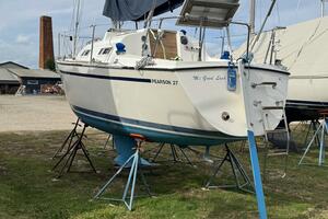 MI GOOD LUCK 27ft Pearson Yacht For Sale