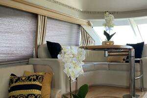2004 Sea Ray 42 Sedan Bridge thumbnail 16
