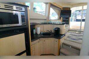 2004 Sea Ray 42 Sedan Bridge thumbnail 12