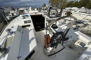 Aqualibrium 34ft Hunter Yacht For Sale