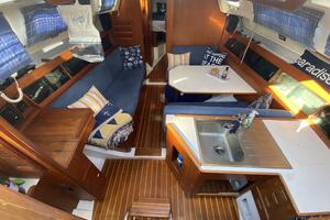 Aqualibrium 34ft Hunter Yacht For Sale
