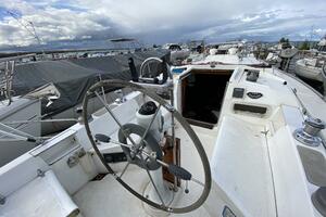 Aqualibrium 34ft Hunter Yacht For Sale