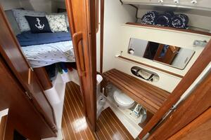 Aqualibrium 34ft Hunter Yacht For Sale