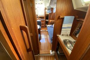 Aqualibrium 34ft Hunter Yacht For Sale