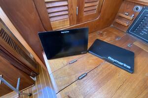 Aqualibrium 34ft Hunter Yacht For Sale