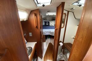 Aqualibrium 34ft Hunter Yacht For Sale