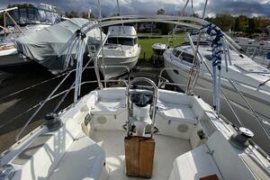 Aqualibrium 34ft Hunter Yacht For Sale