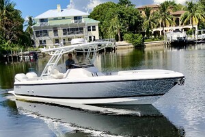 32ft Intrepid Yacht For Sale