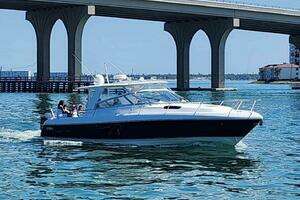  2012 Intrepid 430 Sport Yacht Yacht For Sale in St. Petersburg FL