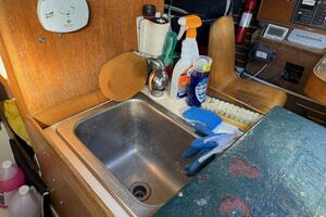 Shadowfax 37ft Alsberg Brothers Yacht For Sale